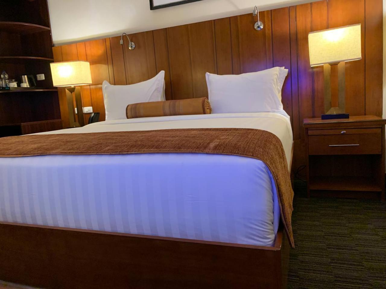 The Hub Hotel Addis Ababa Ngoại thất bức ảnh